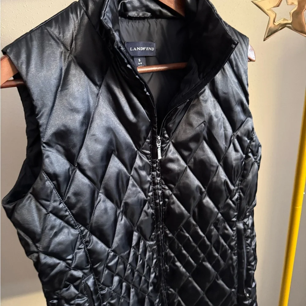 Lands’ End Black Quilted Puffer Vest Lightweight Zip Front Small - Picture 1 of 6